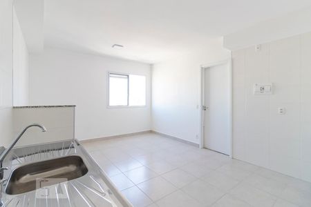 Sala e Cozinha de apartamento para alugar com 1 quarto, 32m² em Cambuci, São Paulo