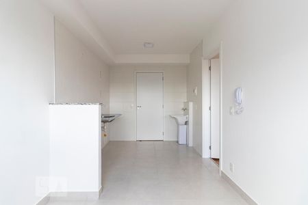 Sala e Cozinha de apartamento para alugar com 1 quarto, 26m² em Cambuci, São Paulo