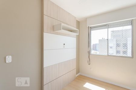 Quarto 1 de apartamento para alugar com 2 quartos, 52m² em Sarandi, Porto Alegre