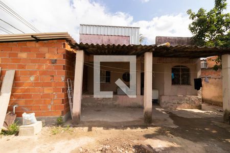 Casa para alugar com 96m², 2 quartos e 3 vagas Casa para alugar com 96m², 2 quartos e 3 vagasQuintal