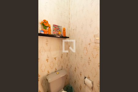 Casa para alugar com 96m², 2 quartos e 3 vagas Casa para alugar com 96m², 2 quartos e 3 vagasBanheiro Corredor