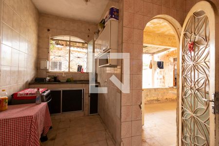 Casa para alugar com 96m², 2 quartos e 3 vagas Casa para alugar com 96m², 2 quartos e 3 vagasCozinha