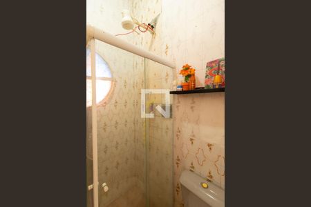 Casa para alugar com 96m², 2 quartos e 3 vagas Casa para alugar com 96m², 2 quartos e 3 vagasBanheiro Corredor