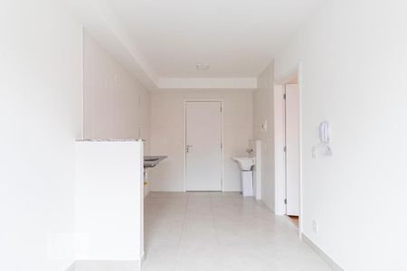 Sala e Cozinha de apartamento para alugar com 1 quarto, 26m² em Cambuci, São Paulo