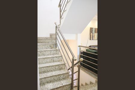 Escada  de apartamento à venda com 3 quartos, 180m² em Santa Paula, São Caetano do Sul