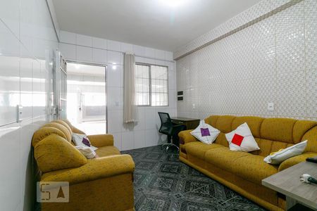 Sala de casa para alugar com 3 quartos, 120m² em Conjunto Habitacional A E Carvalho, São Paulo