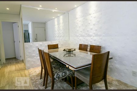 Sala de apartamento para alugar com 2 quartos, 50m² em Vila Bertioga, São Paulo