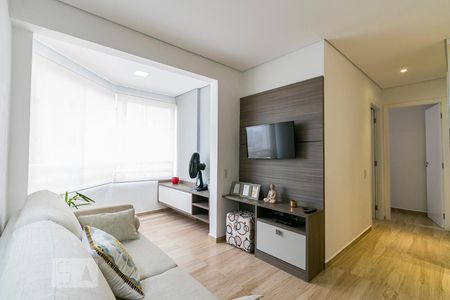 Sala de apartamento para alugar com 2 quartos, 50m² em Vila Bertioga, São Paulo