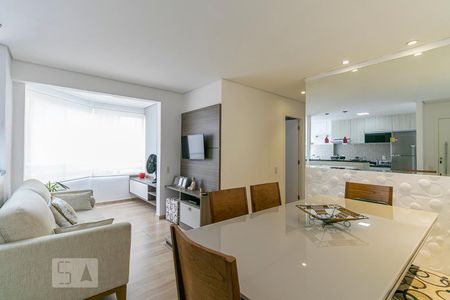 Sala de apartamento para alugar com 2 quartos, 50m² em Vila Bertioga, São Paulo