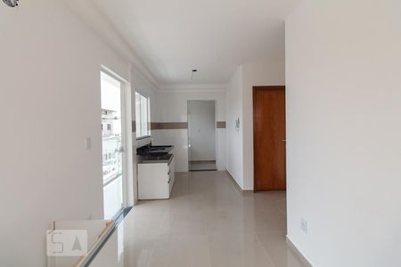 Sala e cozinha de apartamento para alugar com 2 quartos, 40m² em Chácara Mafalda, São Paulo