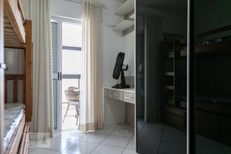 Quarto de apartamento para alugar com 2 quartos, 98m² em Gonzaga, Santos