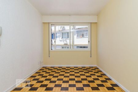 Sala de kitnet/studio para alugar com 1 quarto, 36m² em Centro Histórico, Porto Alegre