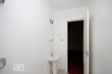 Banheiro de apartamento para alugar com 1 quarto, 69m² em Bela Vista, São Paulo