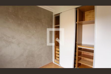 Quarto 1 de casa de condomínio para alugar com 3 quartos, 110m² em Chácara Mafalda, São Paulo