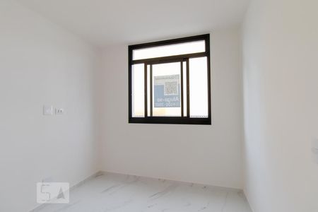 Quarto  de kitnet/studio para alugar com 1 quarto, 25m² em Centro, Curitiba