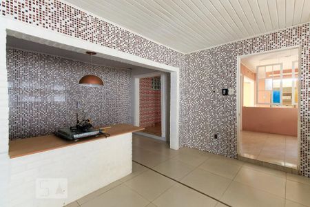 Sala de casa à venda com 2 quartos, 120m² em Partenon, Porto Alegre