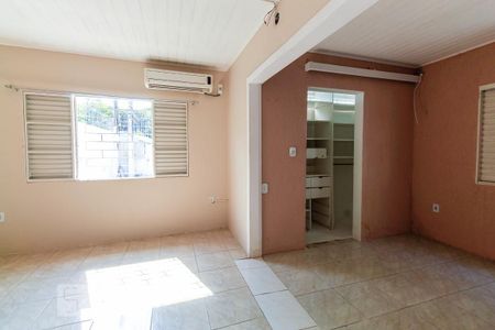 Sala de casa à venda com 2 quartos, 120m² em Partenon, Porto Alegre