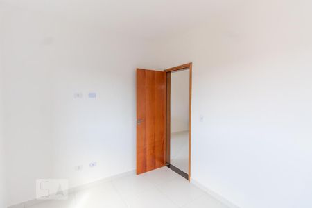 Quarto 1 de apartamento para alugar com 2 quartos, 40m² em Vila Nhocune, São Paulo