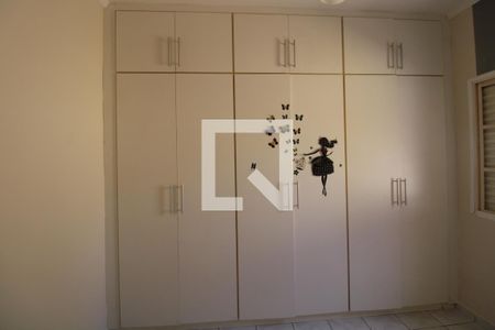 Quarto 1 de casa para alugar com 4 quartos, 180m² em Jardim Alto da Barra, Campinas