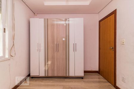 Dormitório de apartamento para alugar com 2 quartos, 46m² em Cavalhada, Porto Alegre