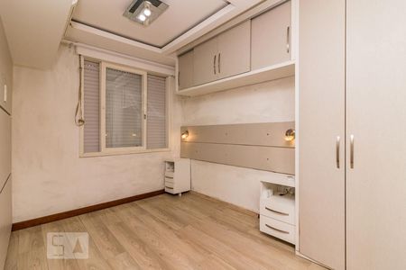Dormitório2 de apartamento à venda com 2 quartos, 46m² em Cavalhada, Porto Alegre