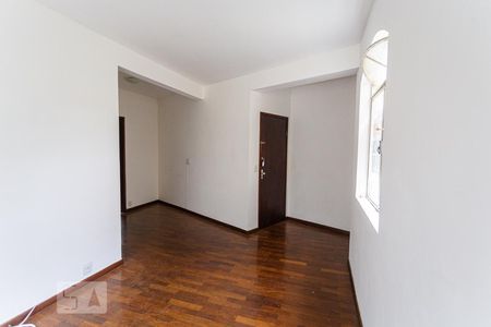 Sala de apartamento para alugar com 3 quartos, 85m² em Sion, Belo Horizonte