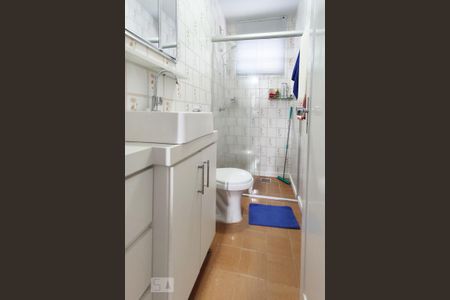 Banheiro de apartamento à venda com 1 quarto, 57m² em Centro, São Leopoldo