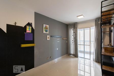 Sala de apartamento à venda com 3 quartos, 67m² em Vila Paiva, São Paulo