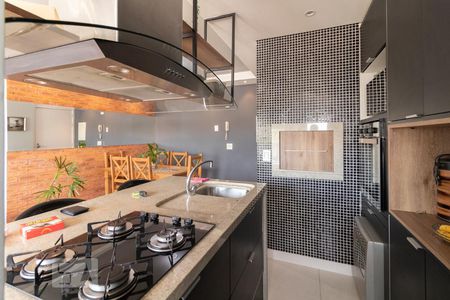 Cozinha e Área de Serviço de apartamento para alugar com 3 quartos, 75m² em Medianeira, Porto Alegre