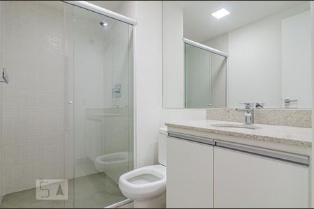 Lavabo de apartamento para alugar com 1 quarto, 85m² em Vila Madalena, São Paulo