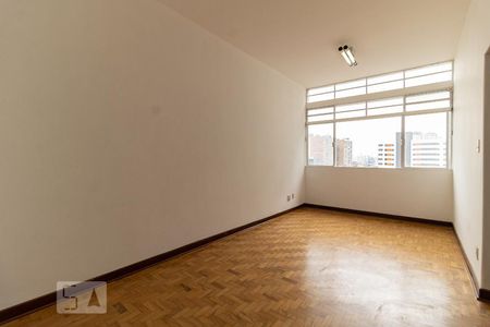 Sala de apartamento para alugar com 1 quarto, 55m² em Liberdade, São Paulo