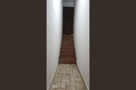 Casa à venda com 365m², 7 quartos e 4 vagas Casa à venda com 365m², 7 quartos e 4 vagasEntrada - casa 2