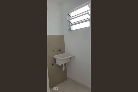 Casa à venda com 365m², 7 quartos e 4 vagas Casa à venda com 365m², 7 quartos e 4 vagasÁrea de Serviço