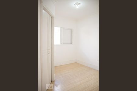 Casa à venda com 365m², 7 quartos e 4 vagas Casa à venda com 365m², 7 quartos e 4 vagasQuarto 3