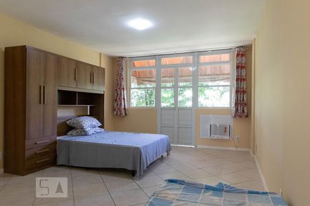 Suíte 1 de casa de condomínio para alugar com 3 quartos, 220m² em Recreio dos Bandeirantes, Rio de Janeiro