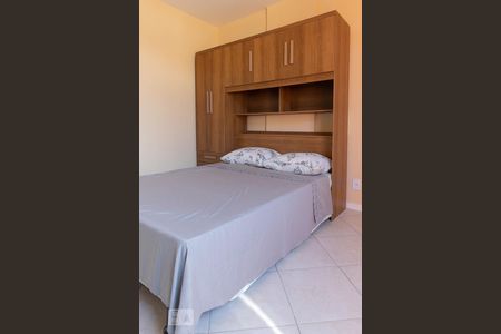 Quarto de casa de condomínio para alugar com 3 quartos, 220m² em Recreio dos Bandeirantes, Rio de Janeiro