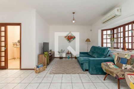 Sala de casa à venda com 3 quartos, 182m² em Vila Galvão, Jundiaí