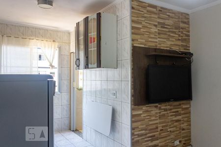 Sala/cozinha de apartamento para alugar com 1 quarto, 40m² em Vila Tupi, Praia Grande