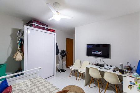 Suite 1 de casa à venda com 4 quartos, 180m² em Itaipu, Niterói