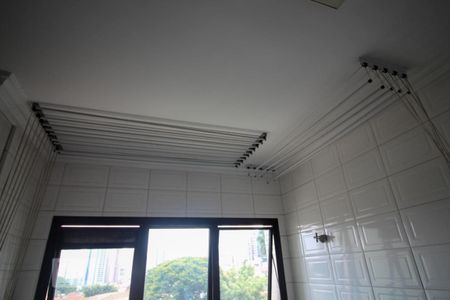 Apartamento para alugar com 600m², 4 quartos e 5 vagas Apartamento para alugar com 600m², 4 quartos e 5 vagasLavanderia