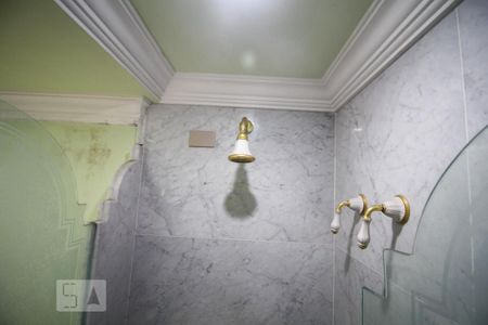 Apartamento para alugar com 600m², 4 quartos e 5 vagas Apartamento para alugar com 600m², 4 quartos e 5 vagasBanheiro da Suíte