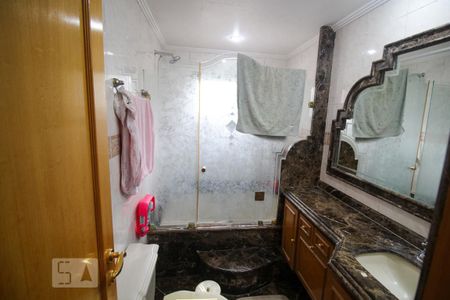 Apartamento para alugar com 600m², 4 quartos e 5 vagas Apartamento para alugar com 600m², 4 quartos e 5 vagasBanheiro da Suíte