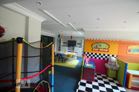 Apartamento para alugar com 600m², 4 quartos e 5 vagas Apartamento para alugar com 600m², 4 quartos e 5 vagasBrinquedoteca