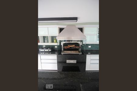 Apartamento para alugar com 600m², 4 quartos e 5 vagas Apartamento para alugar com 600m², 4 quartos e 5 vagasÁrea comum - Churrasqueira