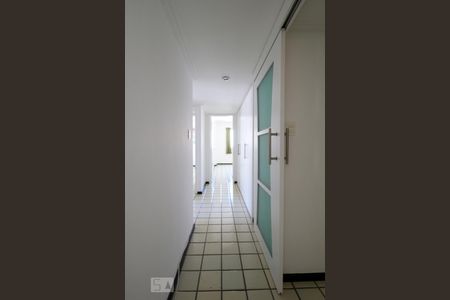 Corredor de apartamento para alugar com 4 quartos, 150m² em Boa Viagem, Recife