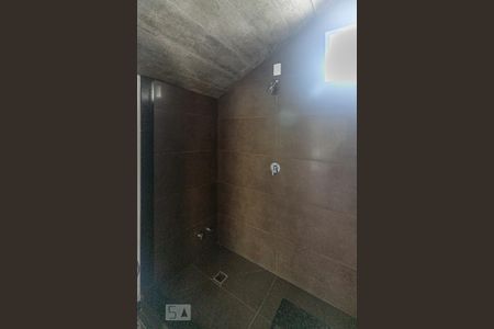 Casa de condomínio à venda com 407m², 4 quartos e 3 vagas Casa de condomínio à venda com 407m², 4 quartos e 3 vagasBanheiro do Sótão