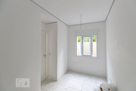 Casa de condomínio à venda com 407m², 4 quartos e 3 vagas Casa de condomínio à venda com 407m², 4 quartos e 3 vagasCozinha e Área de Serviço