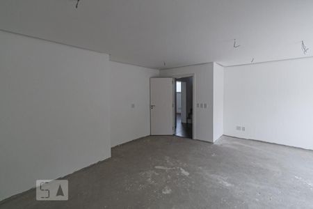 Casa de condomínio à venda com 543m², 4 quartos e 4 vagas Casa de condomínio à venda com 543m², 4 quartos e 4 vagasQuarto 4