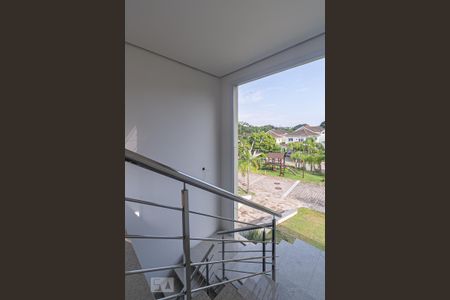 Casa de condomínio à venda com 543m², 4 quartos e 4 vagas Casa de condomínio à venda com 543m², 4 quartos e 4 vagasEscada