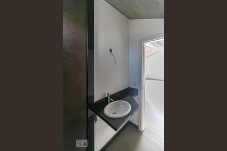 Casa de condomínio à venda com 543m², 4 quartos e 4 vagas Casa de condomínio à venda com 543m², 4 quartos e 4 vagasBanheiro